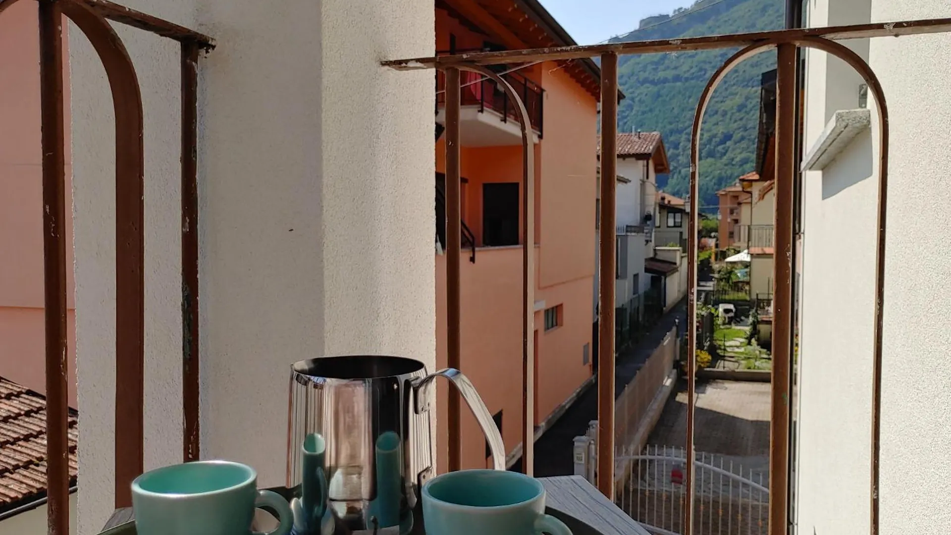 Piazzetta Dongo Apartment