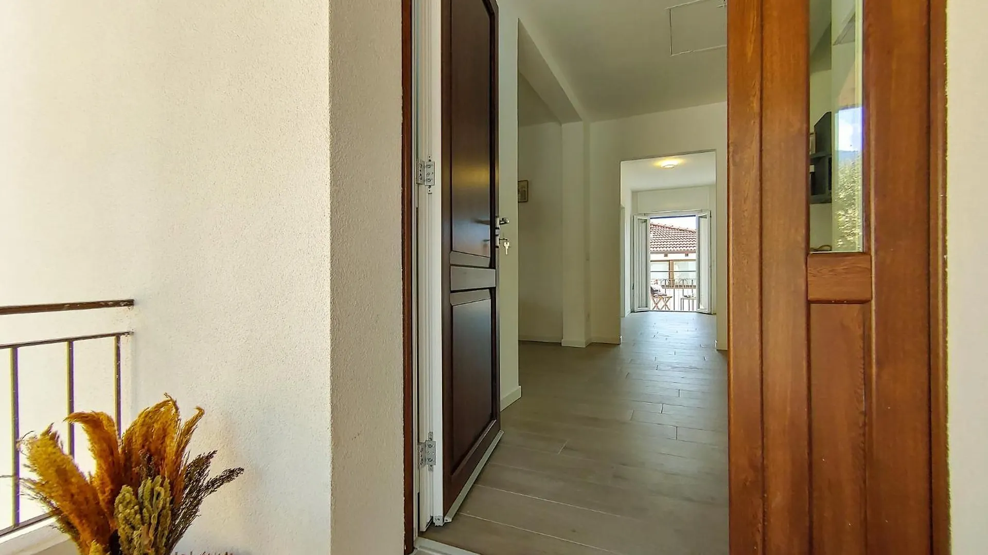 Piazzetta Dongo Apartment