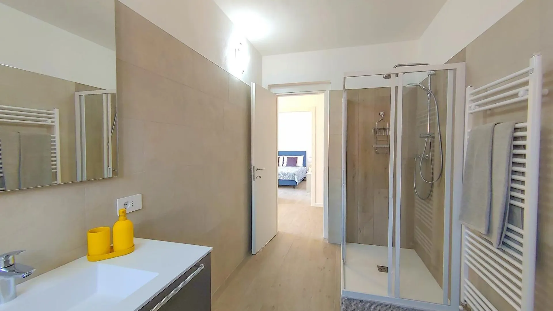 Piazzetta Dongo Apartment