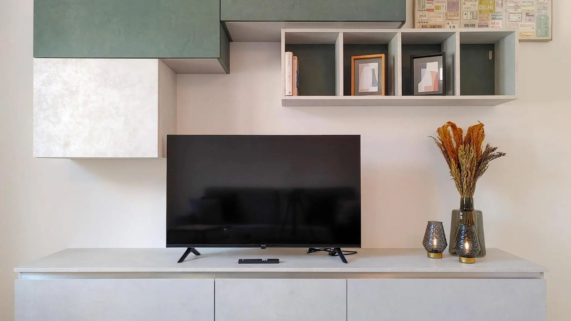 Piazzetta Dongo Apartment