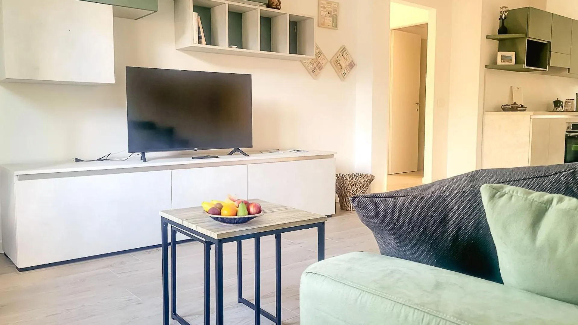 Piazzetta Dongo Daire İtalya